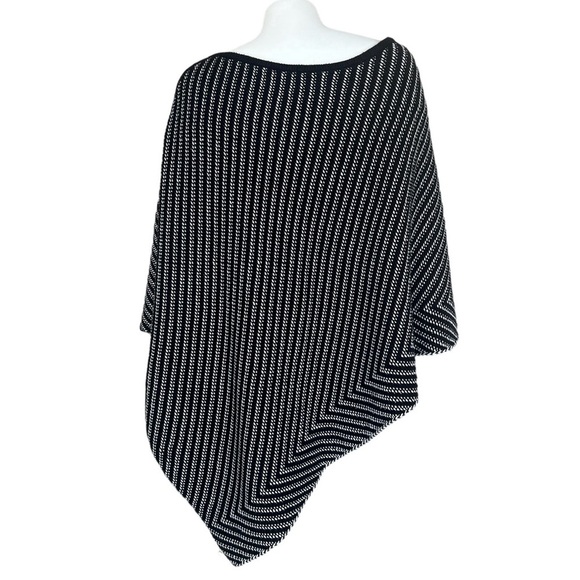 Chico’s Black & White Knit Asymmetrical Hemline Pullover Style Poncho Sweater - Picture 2 of 8